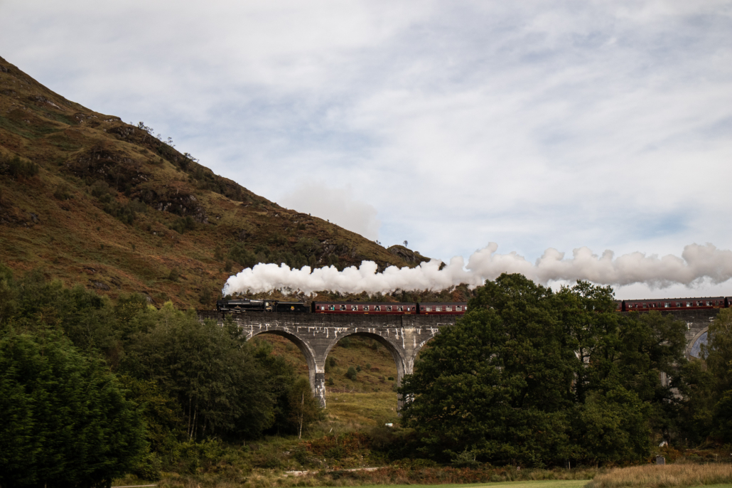 Harry Potter toget ved The Glenfinnan Viaduct